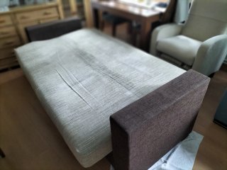 Sofá-cama y sillón tela y madera