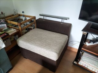 Sofá-cama y sillón tela y madera