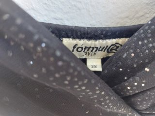 Vestido de fiesta negro con brillos