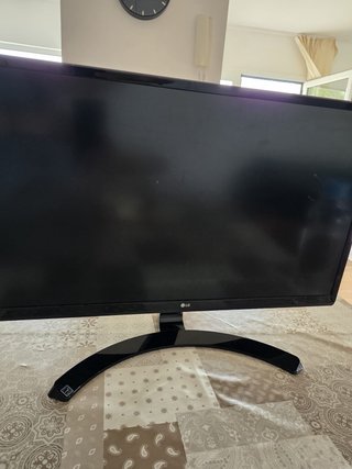 Pantalla LG 24 Negra