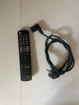 TV LG 42” Plasma 42PJ250 + Mando + Cable
