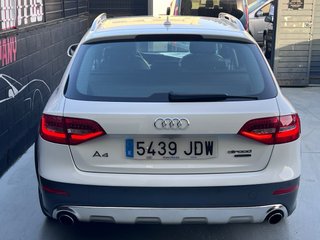 Audi A4 Allroad 2015 distintivo C