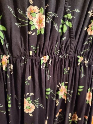 Vestido Kiabi flores talla 48