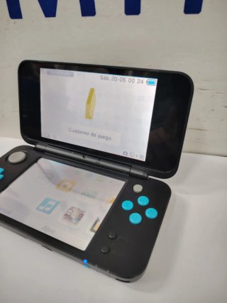 Nintendo New 2DS XL Negra Azul 1 Año Garantía