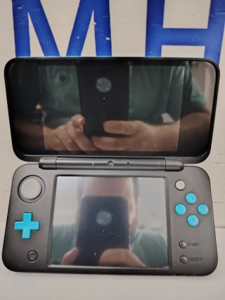 Nintendo New 2DS XL Negra Azul 1 Año Garantía