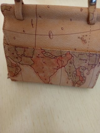 Portafoglio donna fantasia mappa geografica