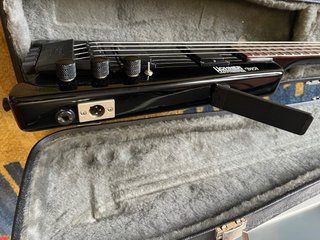 Bajo Hohner B2A Steinberger System