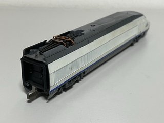 Locomotora AVE serie 100 Jouef H0.