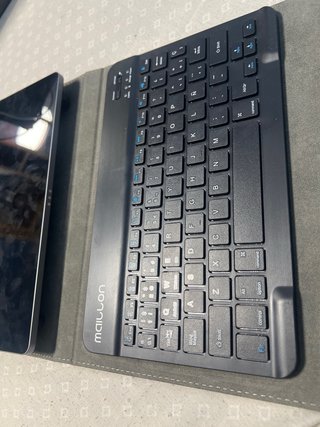 Tablet Lenovo con Teclado y Lápiz
