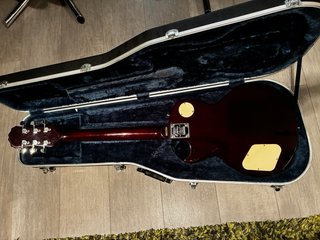 Epiphone Les Paul 100 con estuche y correa