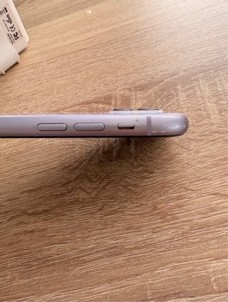 iPhone 11 128GB Morado