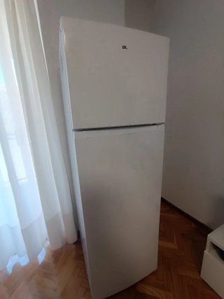Nevera como nueva Vendo por mudanza.