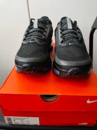 Nike Pegasus Premium Negro/Gris