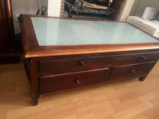 Mesa de centro de madera maciza con cristal