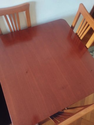 Mesa y 4 Sillas Comedor Madera