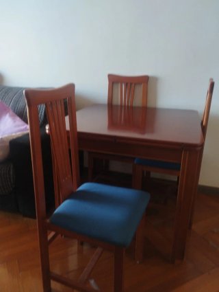 Mesa y 4 Sillas Comedor Madera