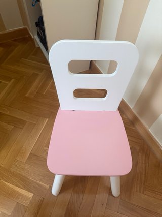 Mesa y 2 Sillas Infantiles Rosas