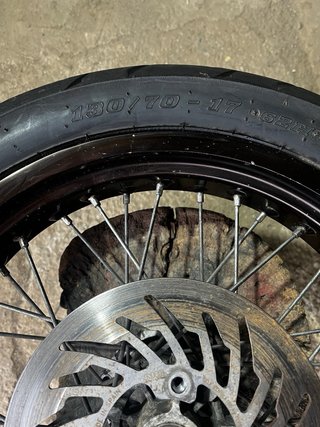 Ruedas Supermotard con llantas y discos