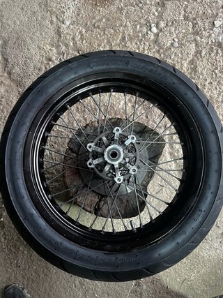Ruedas Supermotard con llantas y discos