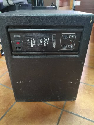 2 Subwoofers Activos The Box TA15
