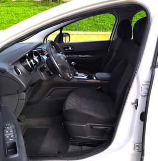 PEUGEOT 3008 Premium 1.6 HDI 112 FAP