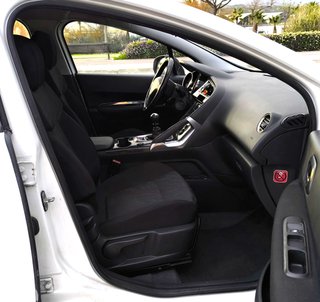 PEUGEOT 3008 Premium 1.6 HDI 112 FAP