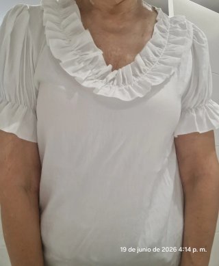 Blusa de verano con volantes