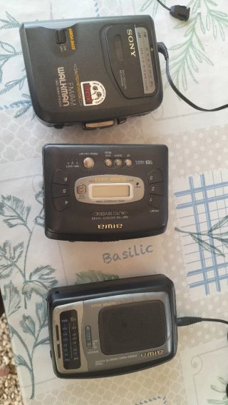 Walkman Sony y Aiwa FM/AM
