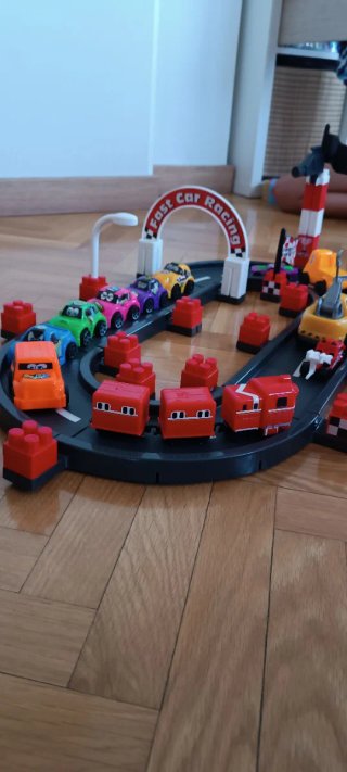 Coches y pista de carreras