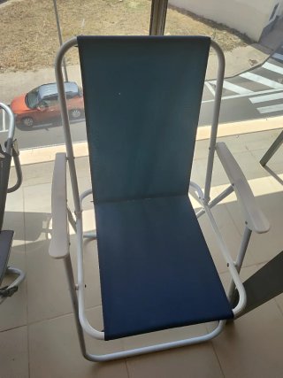 Hamacas de playa y silla plegable