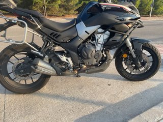 Voge 500DS Negra 2021 con Maletas Nuevas
