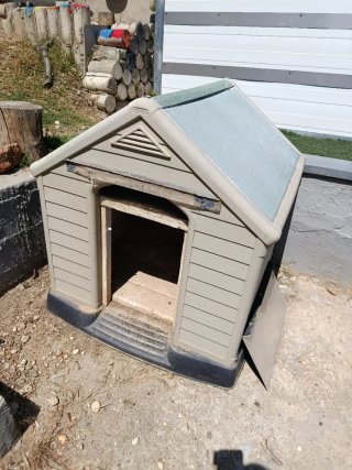 Caseta para perro color beige y gris