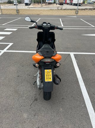 Yamaha Aerox Naranja 49cc