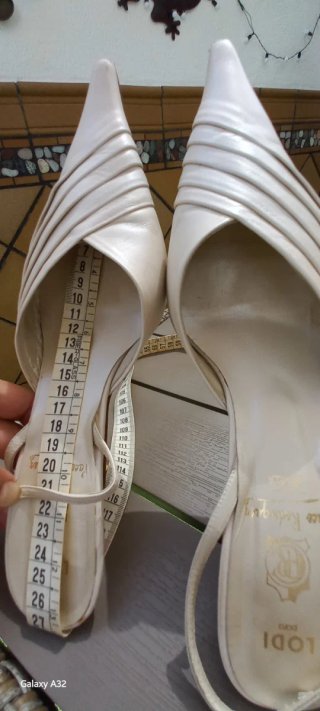 Zapatos de Novia tacón Lodi blancos anacardos.