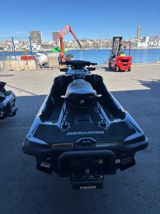 MOTO DE AGUA SEA DOO GTX 230