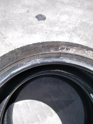 Neumático 205/40R17