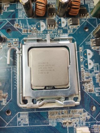 Componenti PC anni 2000 Intel pronti all'uso per retro gaming, emulazione, Windows XP o assemblaggio