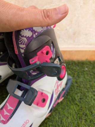 Patines en línea Oxelo Talla 30-32, incluye casco.