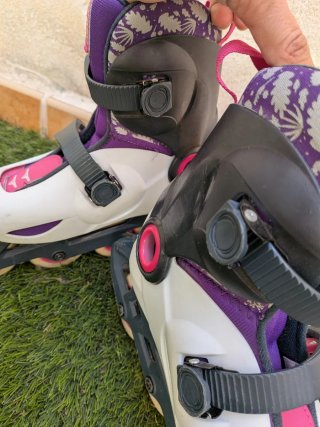 Patines en línea Oxelo Talla 30-32, incluye casco.