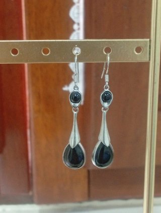 Pendientes largos plata y negro