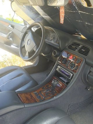 Mercedes-Benz  CLK 2002