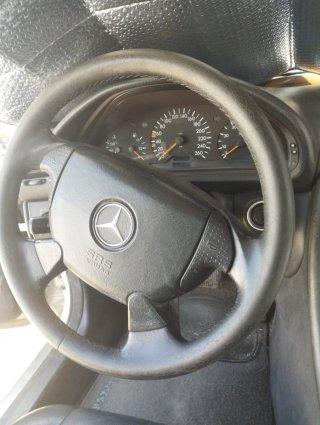 Mercedes-Benz  CLK 2002