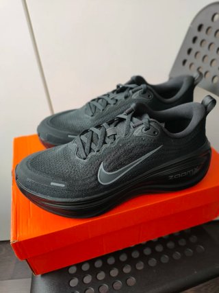 Nike Vomero Plus Zapatillas Running Hombre