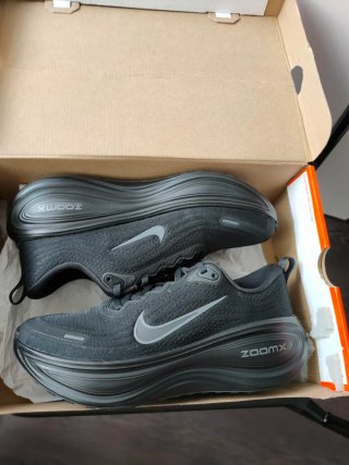 Nike Vomero Plus Zapatillas Running Hombre