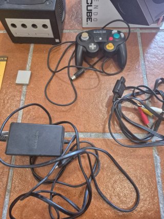 Nintendo GameCube Negra Completa con Caja