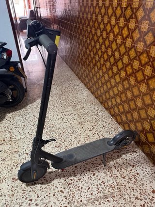 Patinete Eléctrico Xiaomi con Cargador