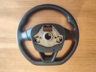 Volante Seat León Cupra 5F costuras rojas