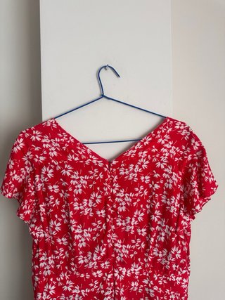 Vestido estampado floral rojo y blanco