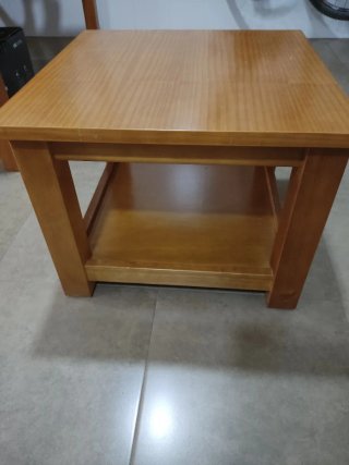 Mesa auxiliar madera