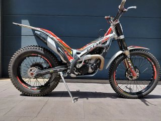 TRRS ONE R 300 arrancada elèctrica